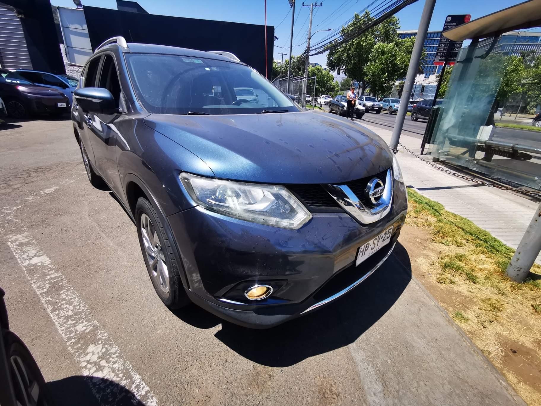 Station Wagon Nissan X-trail