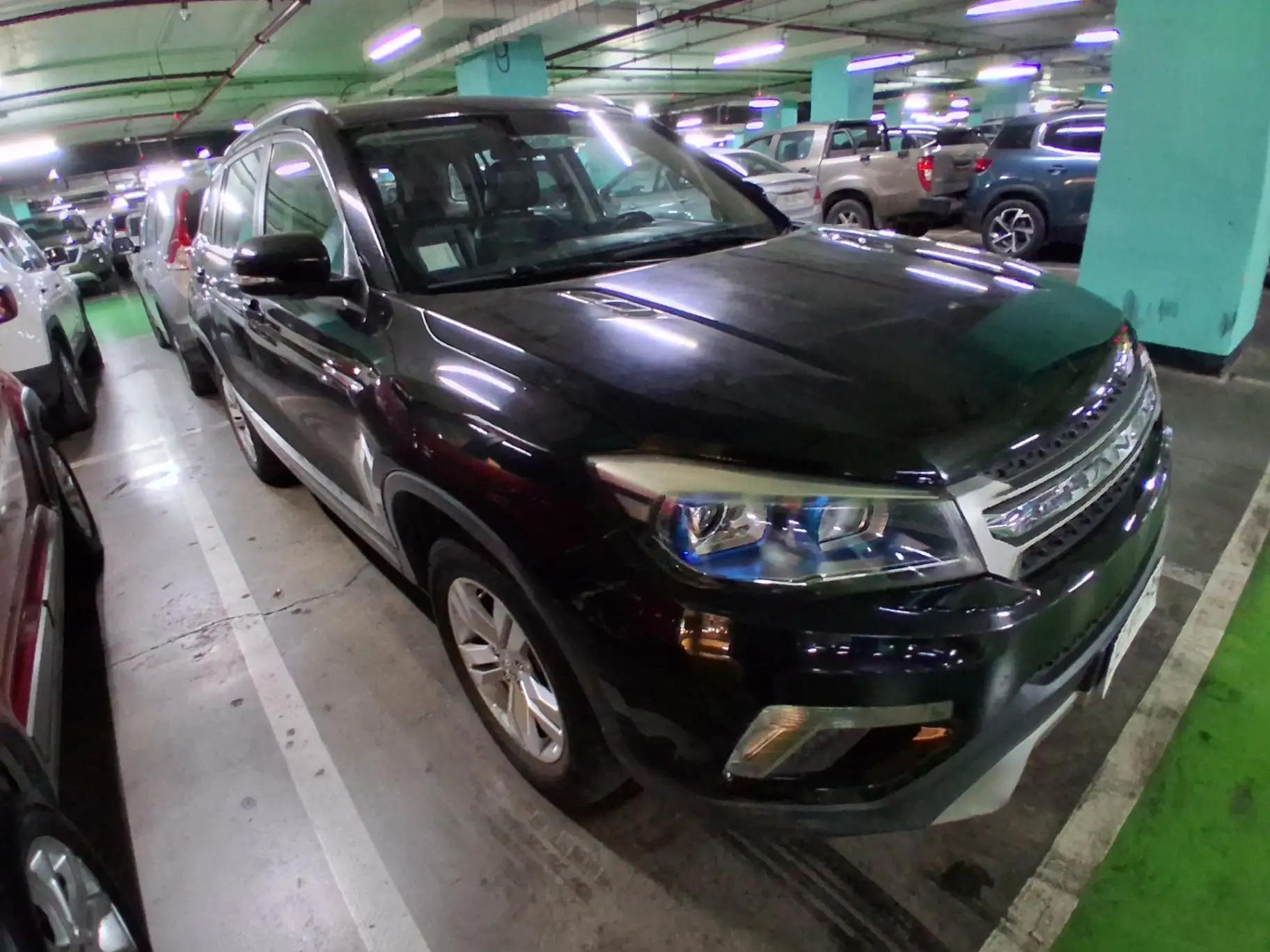 Station Wagon Changan Cs75