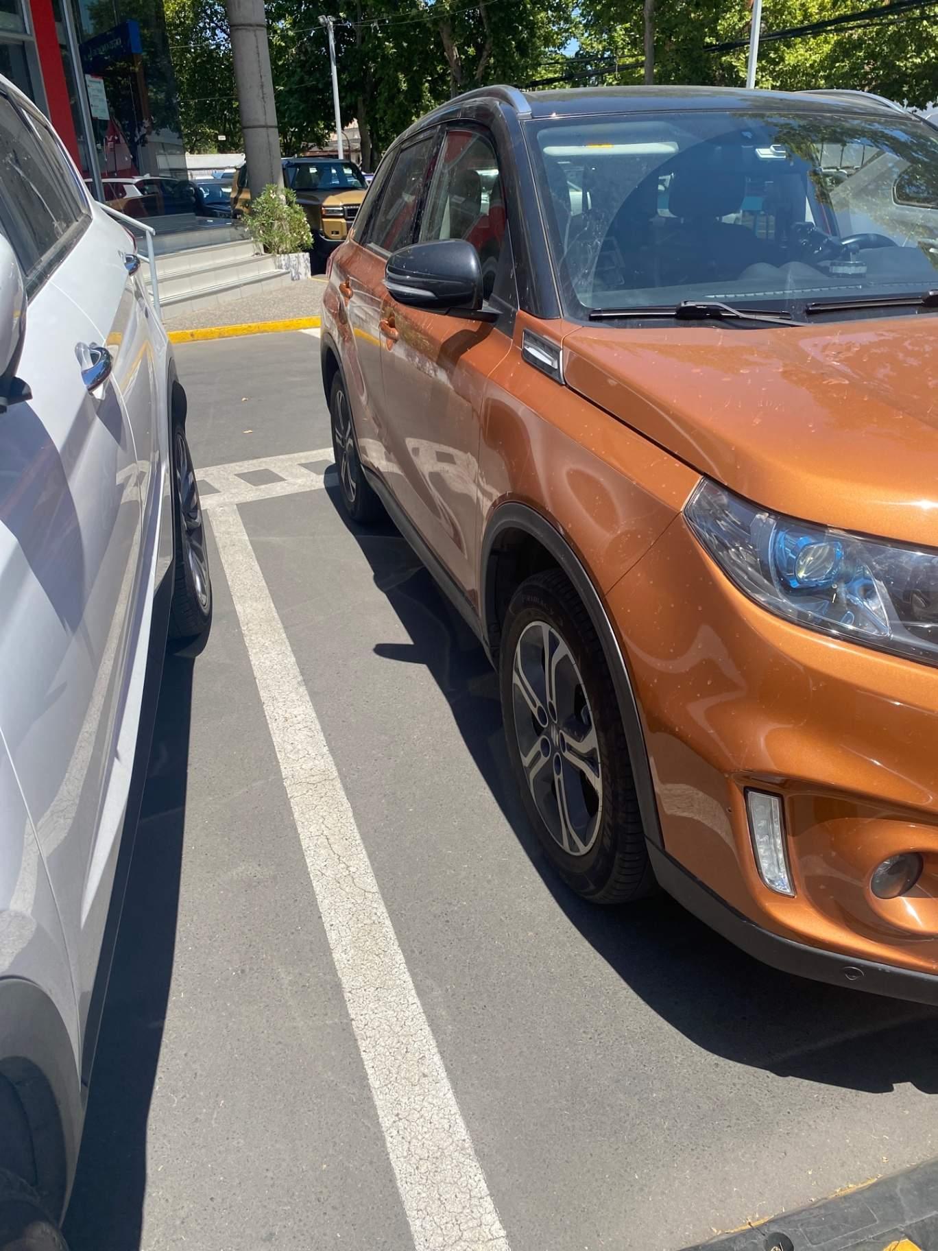 Station Wagon Suzuki Vitara