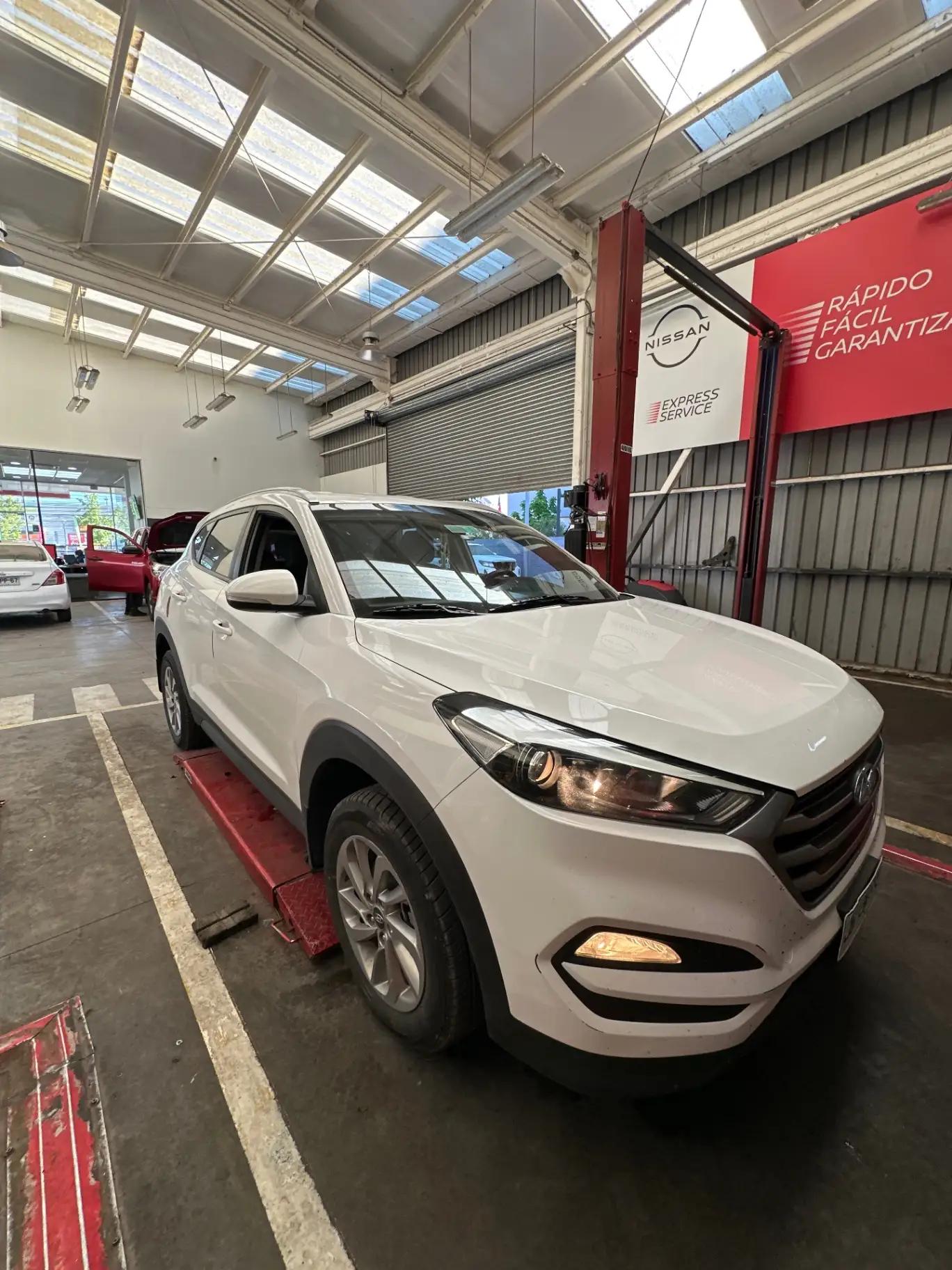 Station Wagon Hyundai Tucson