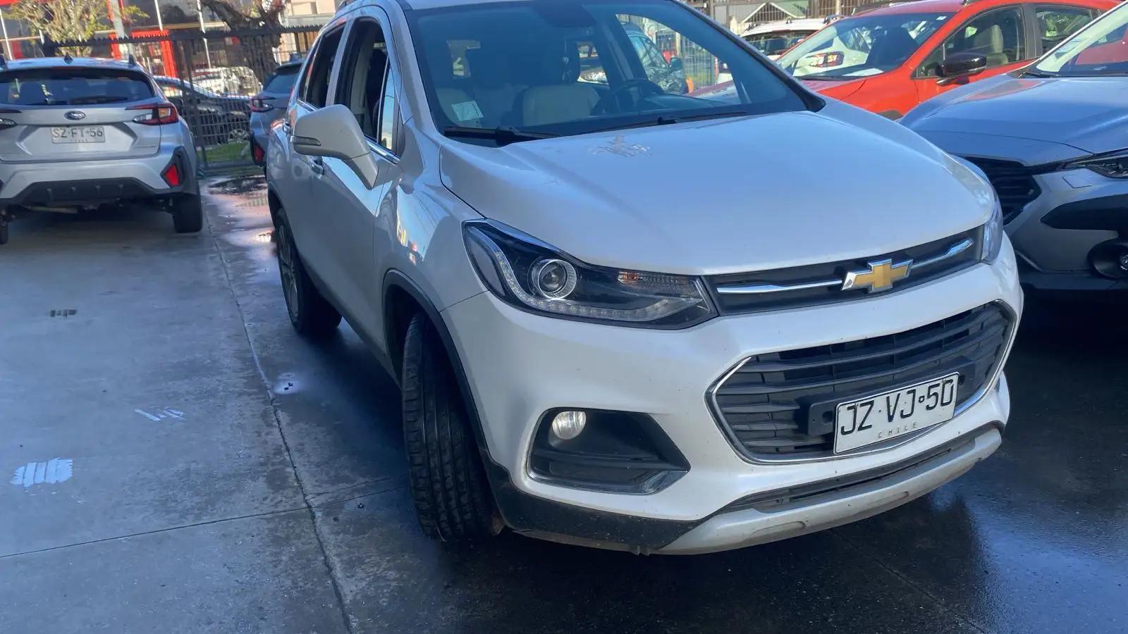 Station Wagon Chevrolet Tracker