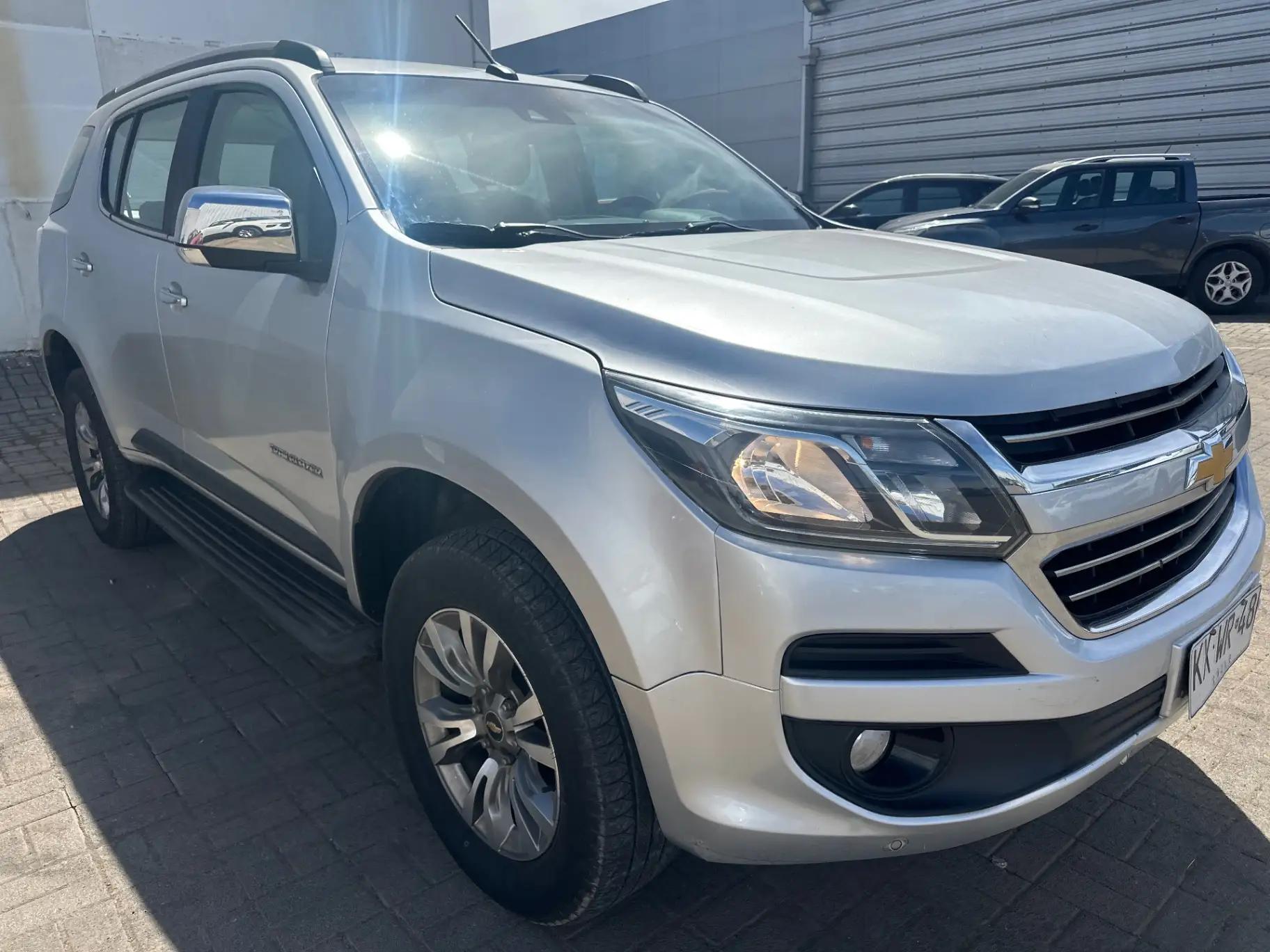 Station Wagon Chevrolet Trail Blazer