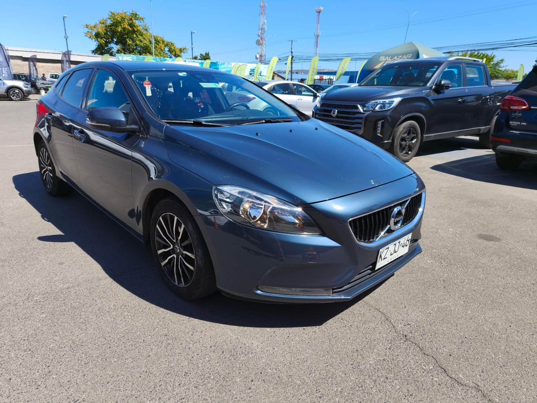 Automovil Volvo V40