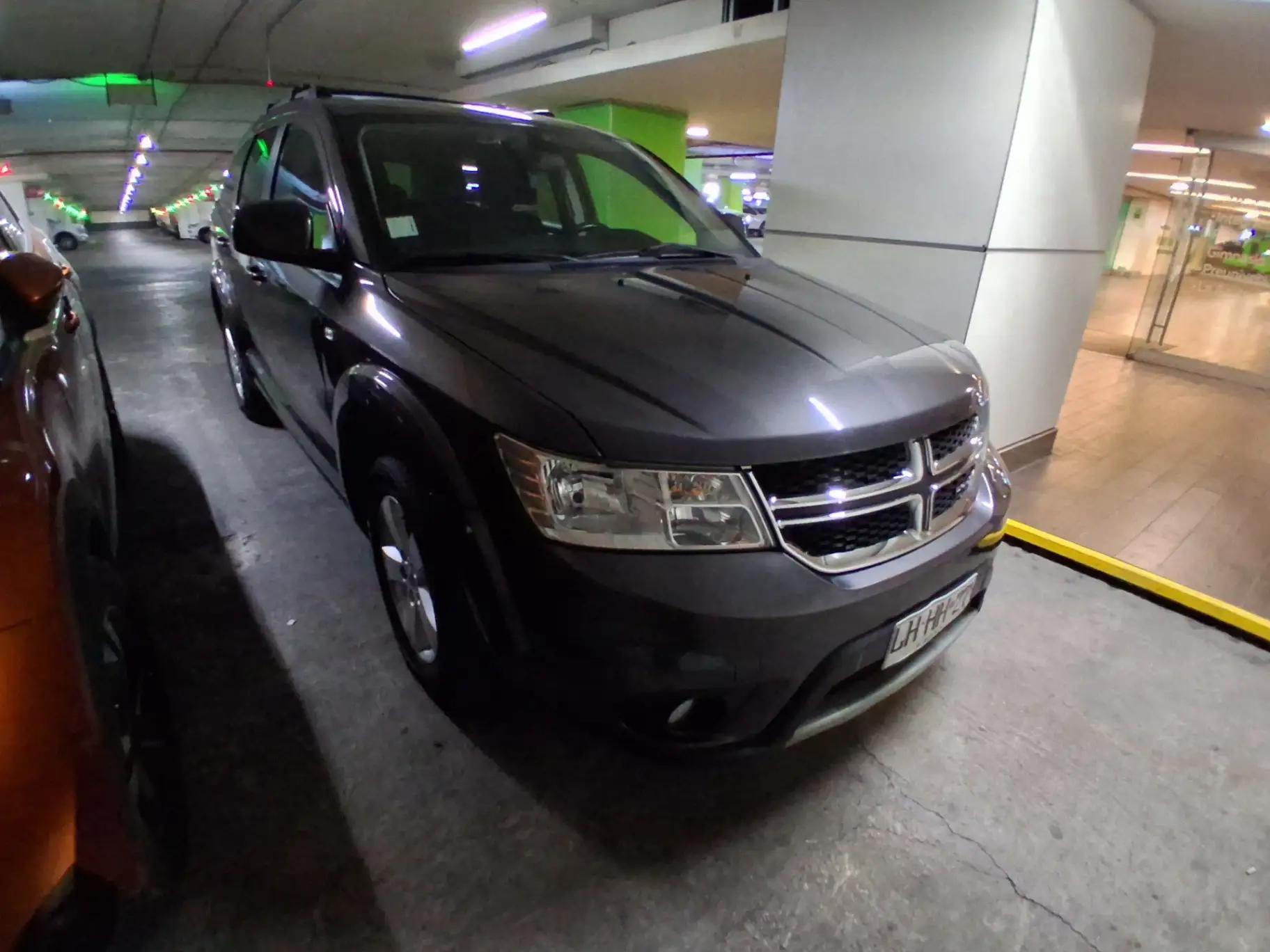 Station Wagon Dodge Journey