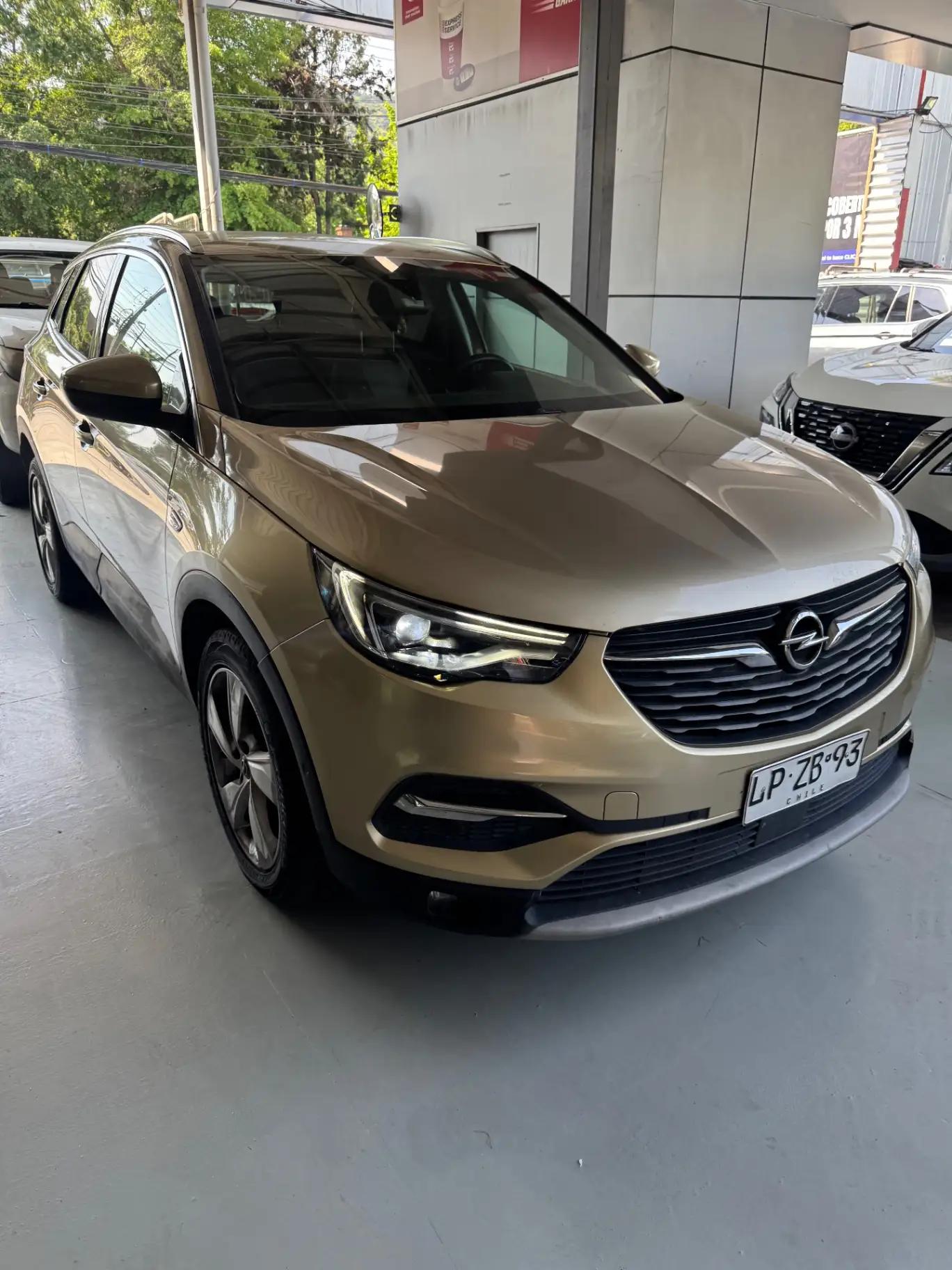 Station Wagon Opel Grandland