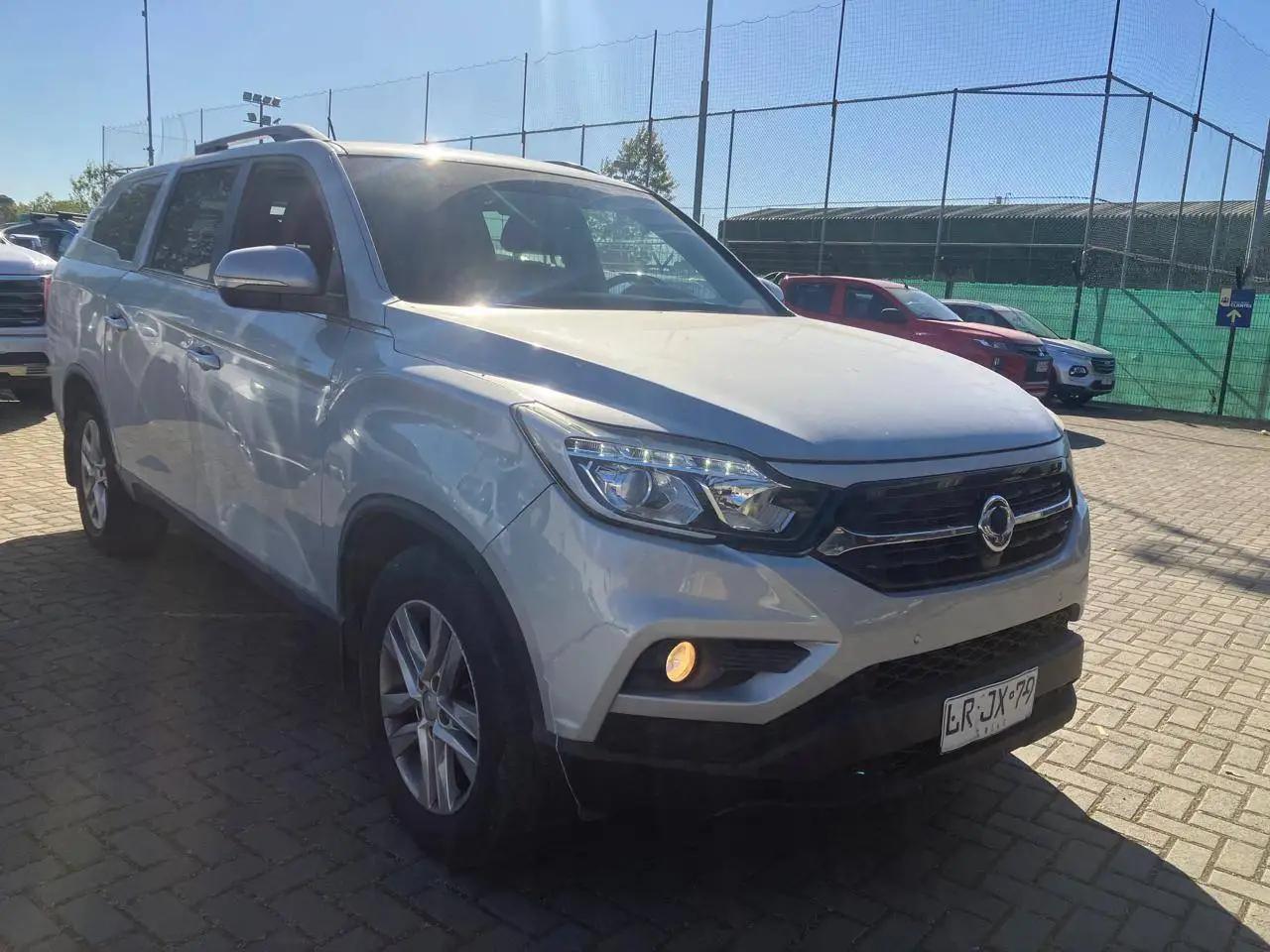 Camioneta Ssangyong Musso