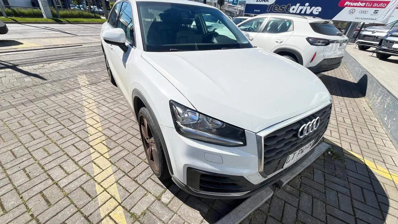 Station Wagon Audi Q2