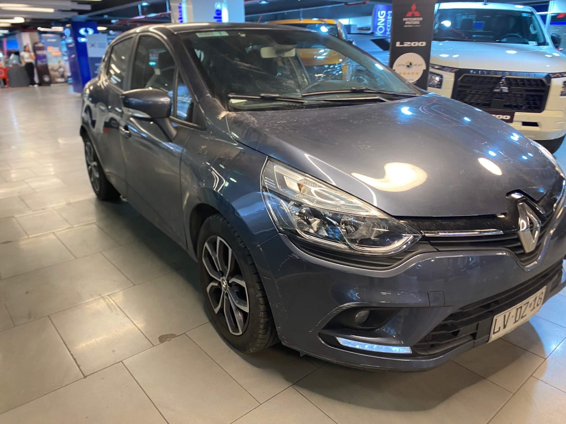 Automovil Renault Clio