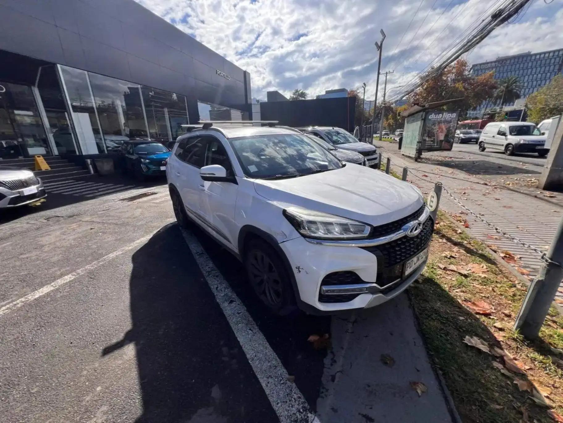 Station Wagon Chery Tiggo 8