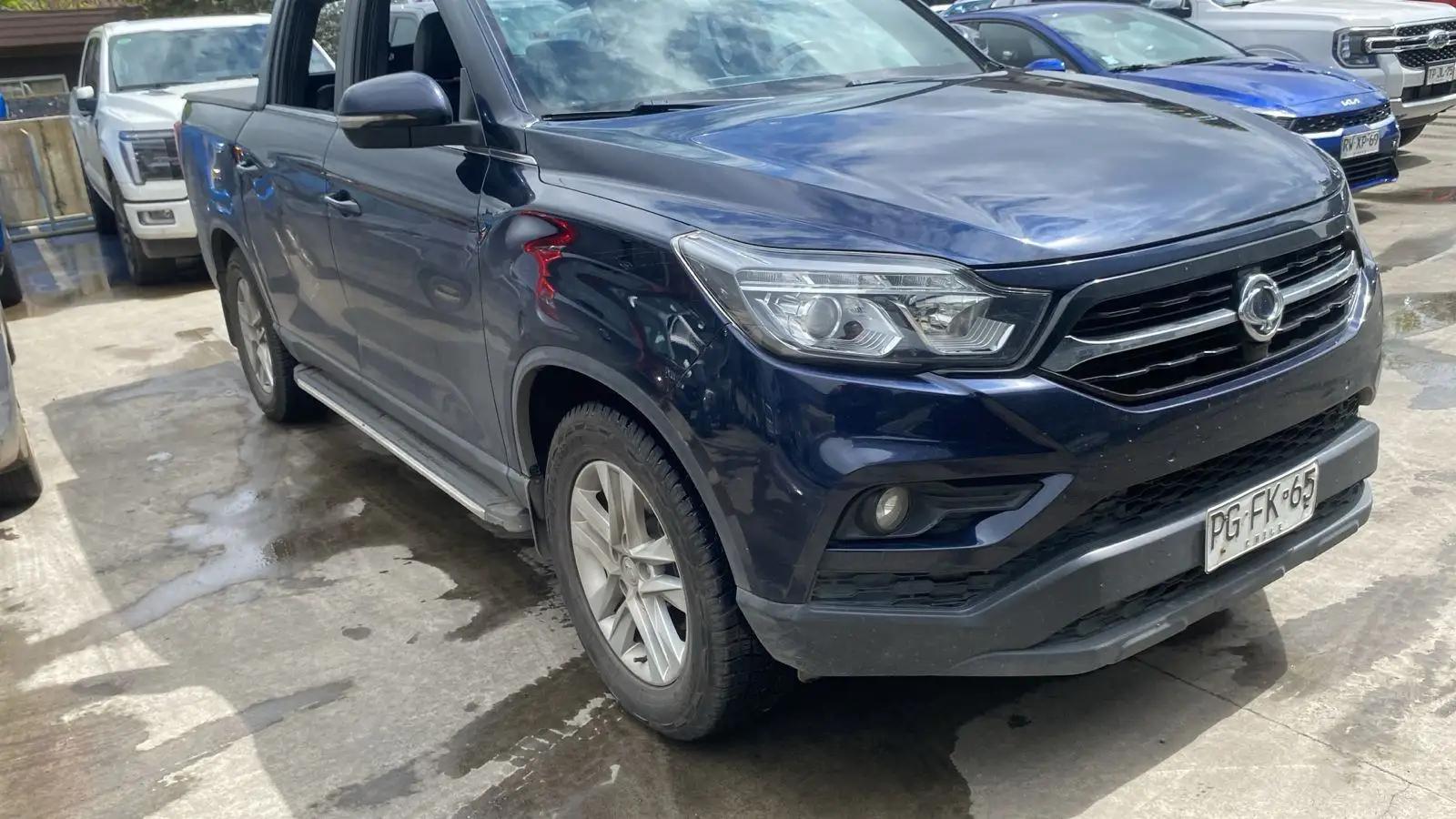 Camioneta Ssangyong New Grand Musso