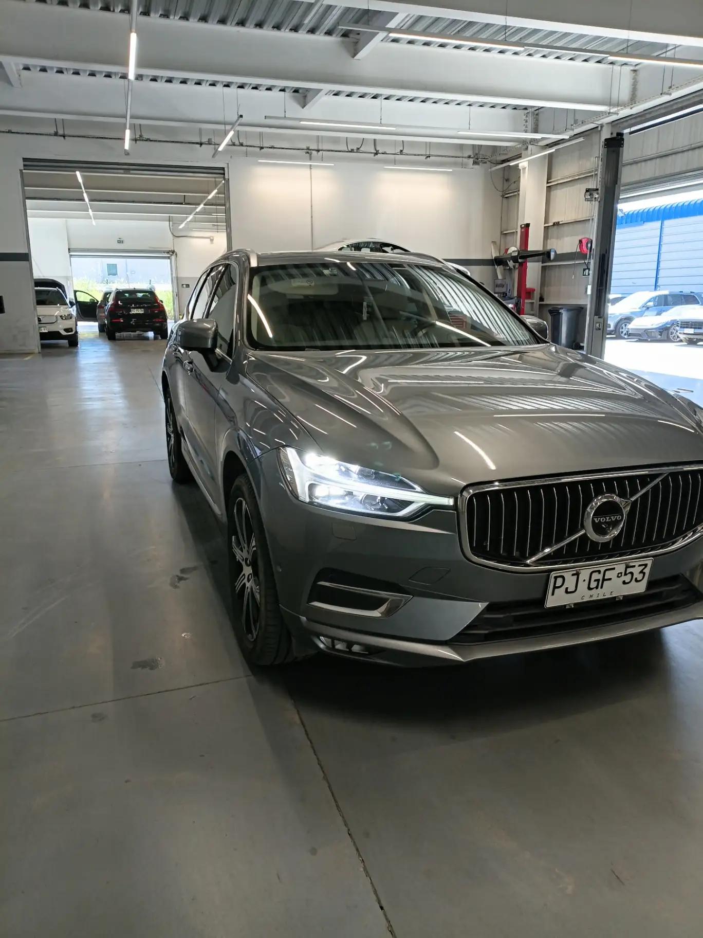 Station Wagon Volvo Xc60