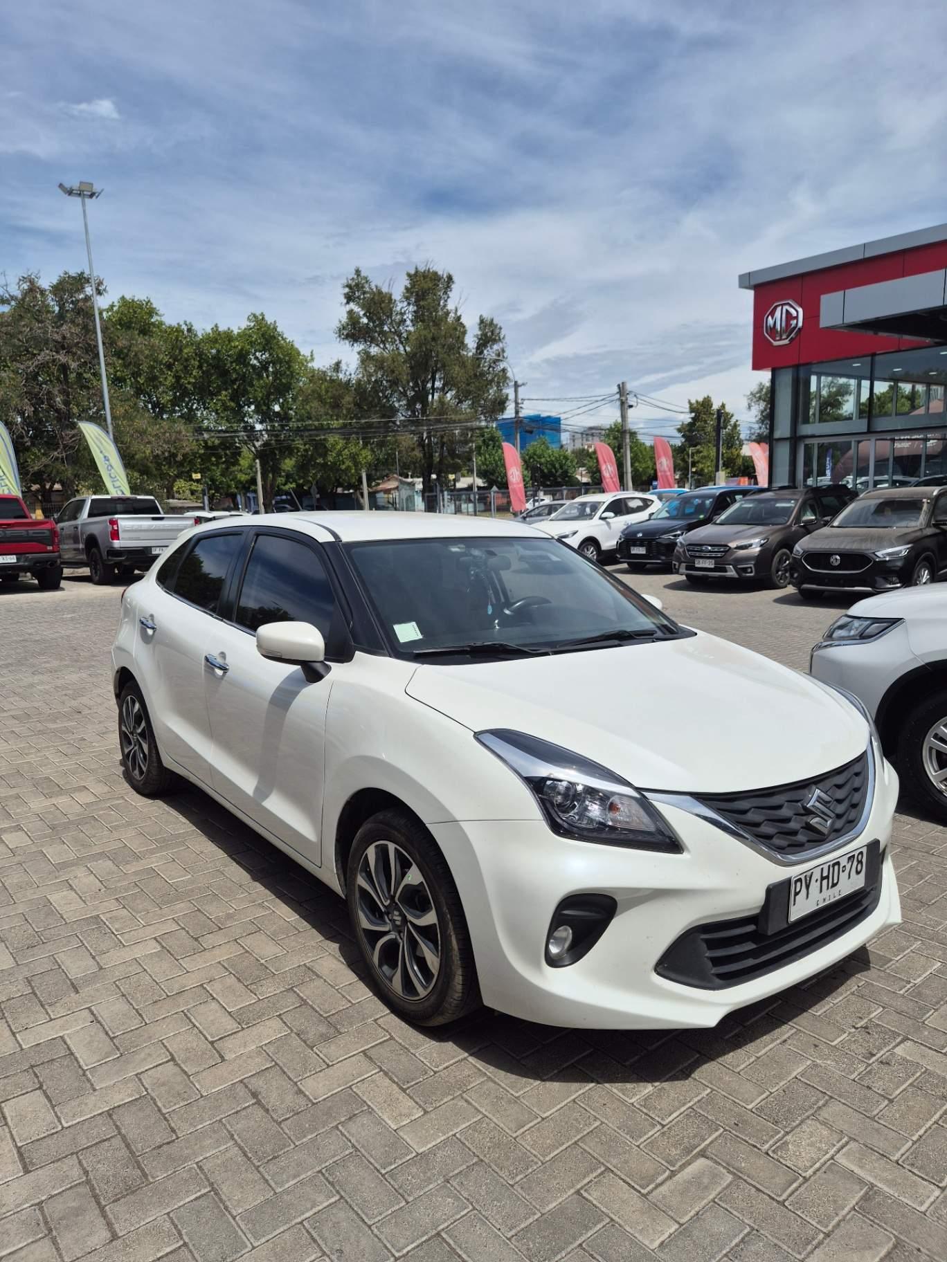 Hatchback Suzuki Baleno