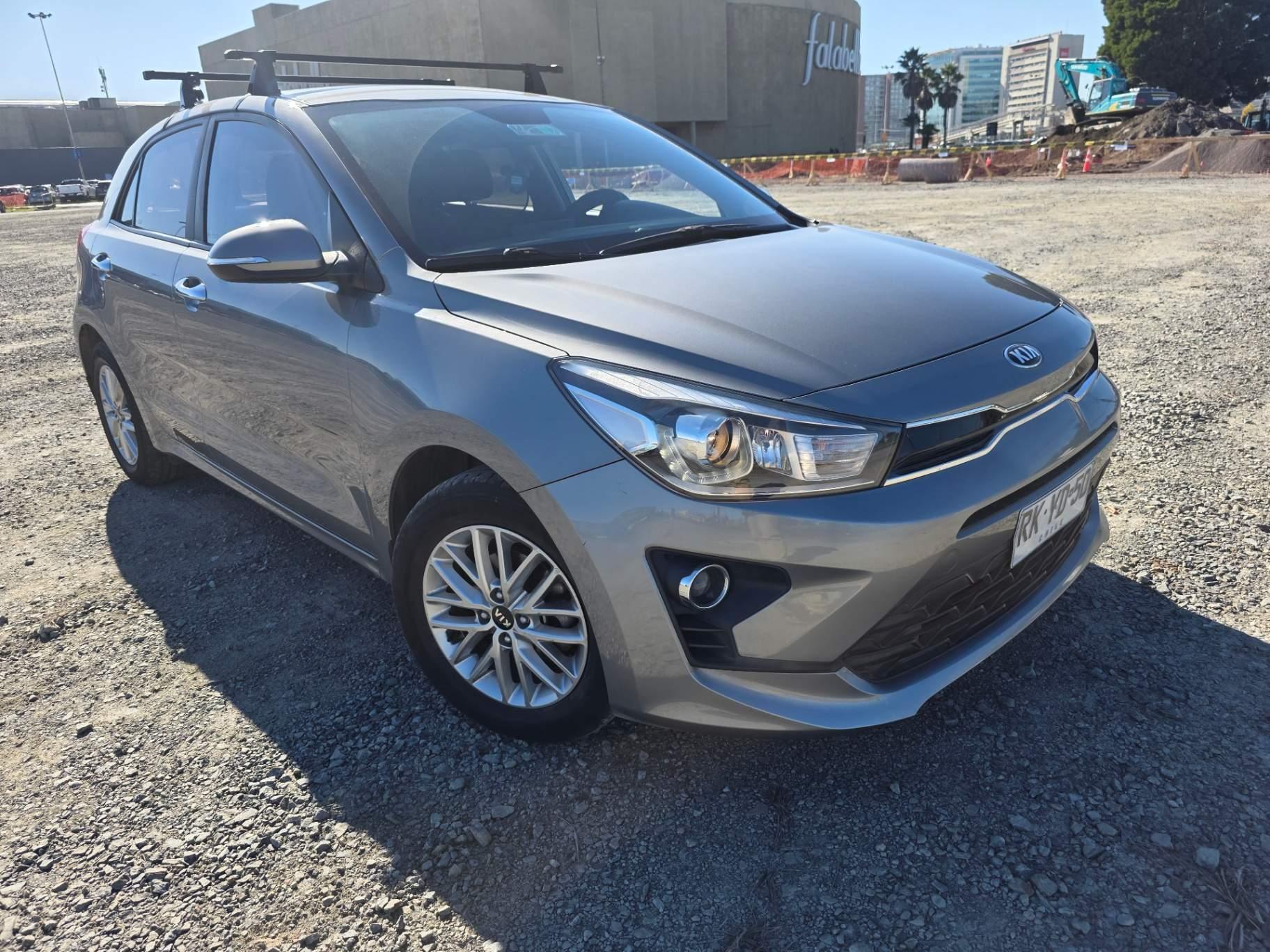 Hatchback Kia Rio 5