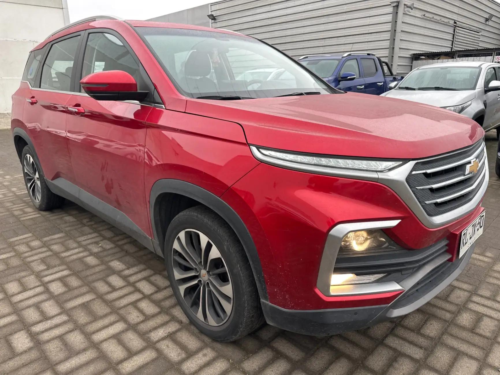 Station Wagon Chevrolet Captiva