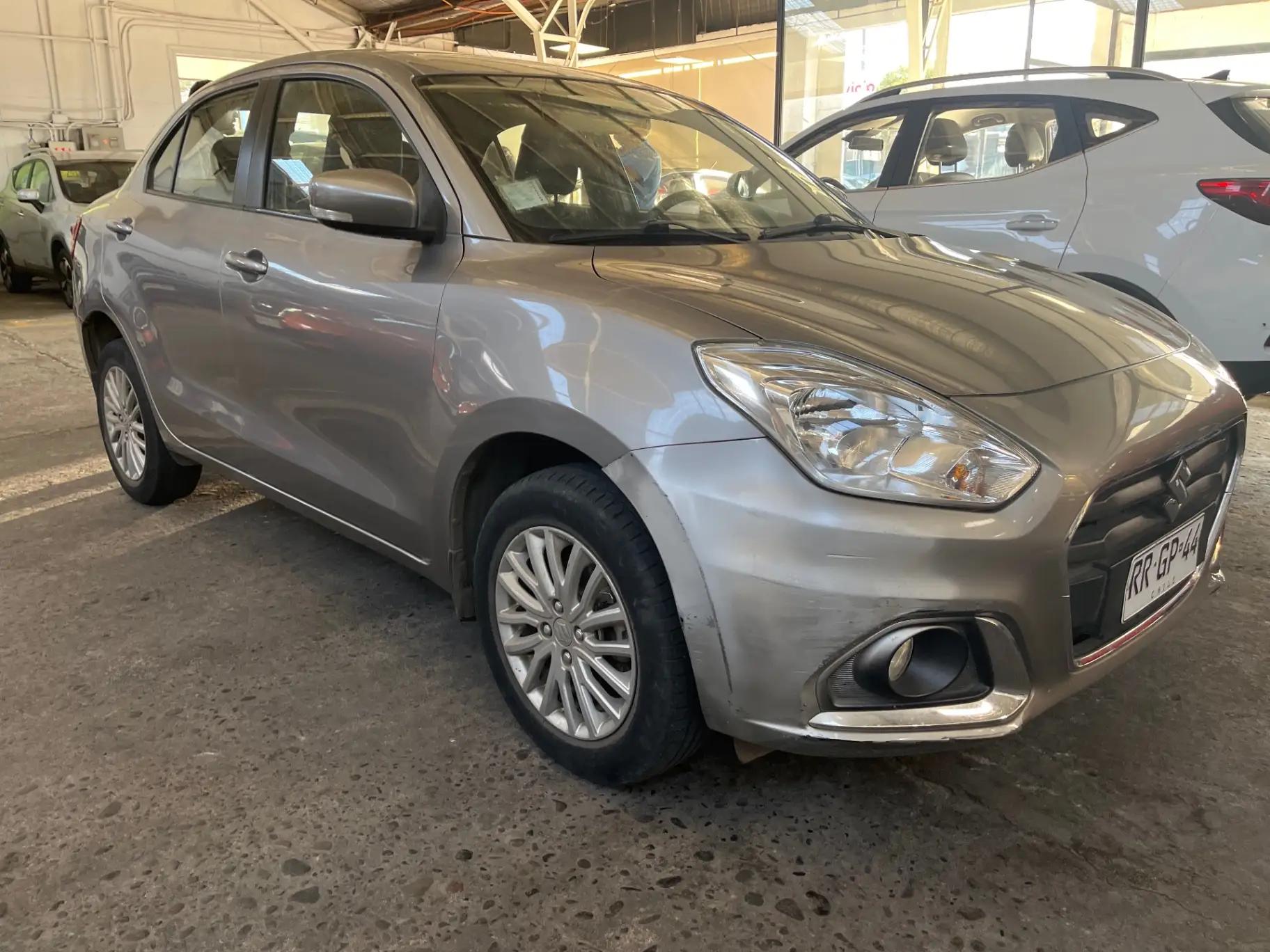 Automovil Suzuki Dzire