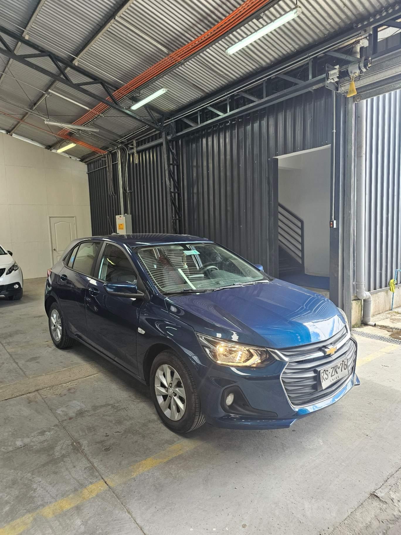 Automovil Chevrolet Onix Hb