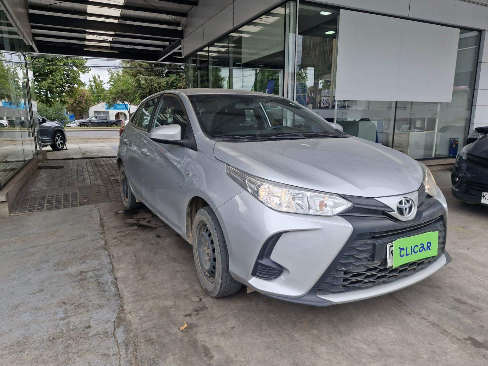 Automovil Toyota Yaris