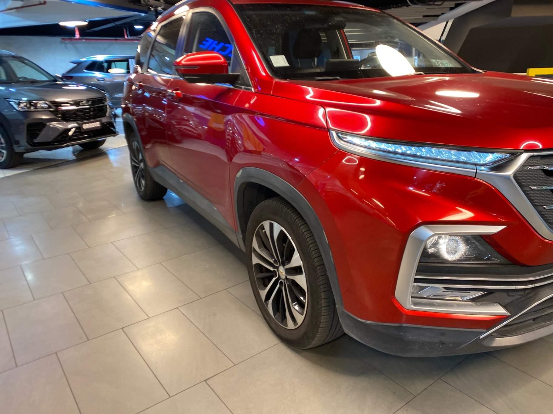 Station Wagon Chevrolet Captiva