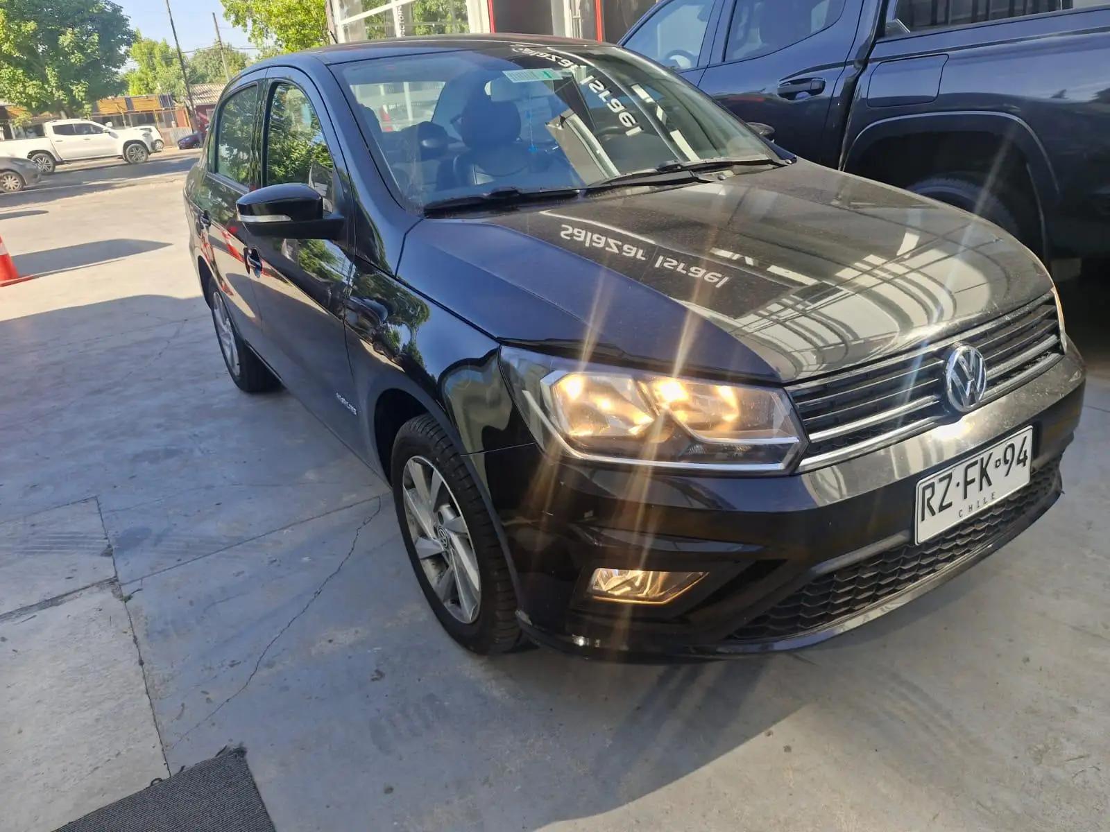 Automovil Volkswagen Voyage