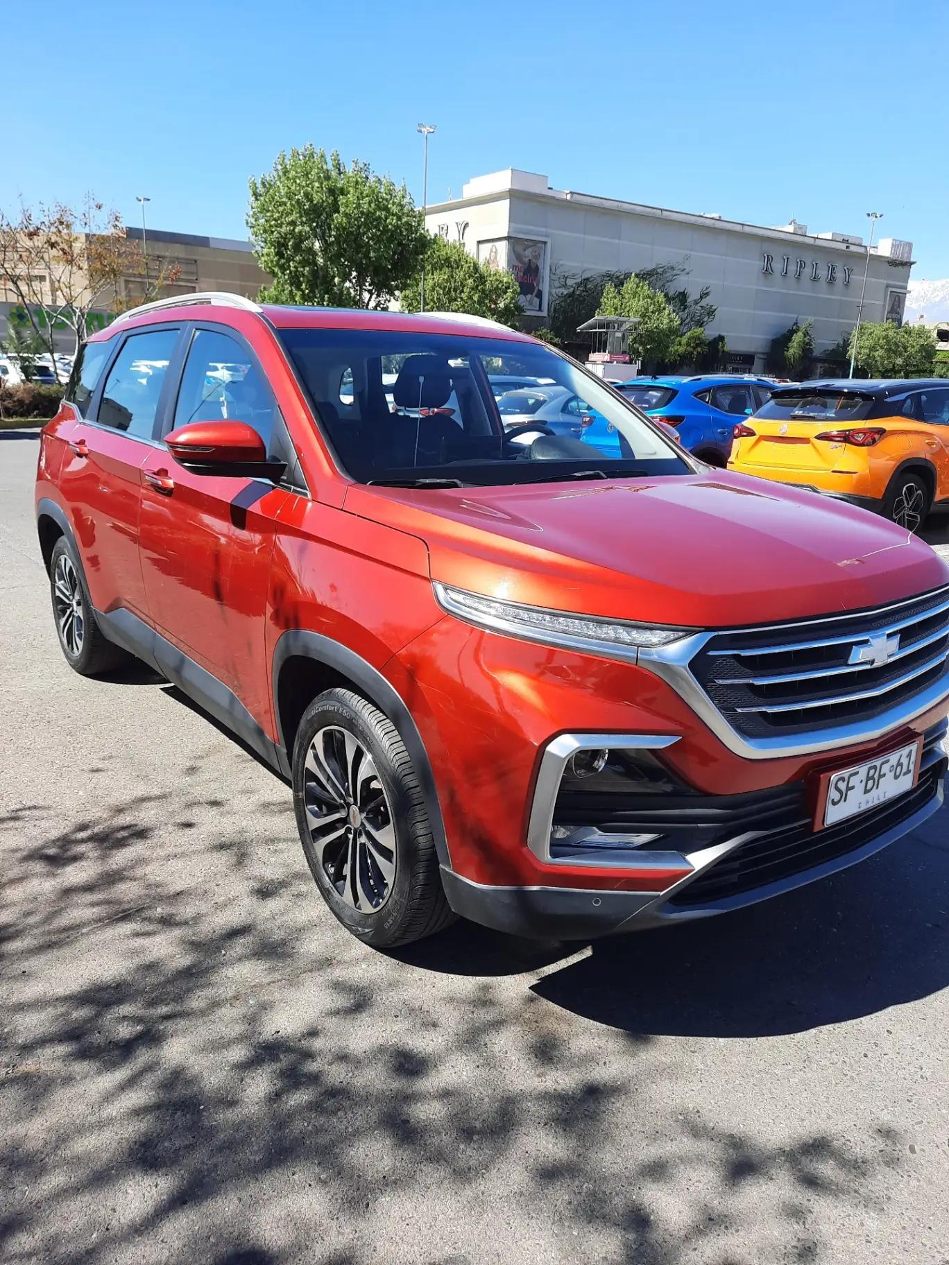 Station Wagon Chevrolet Captiva