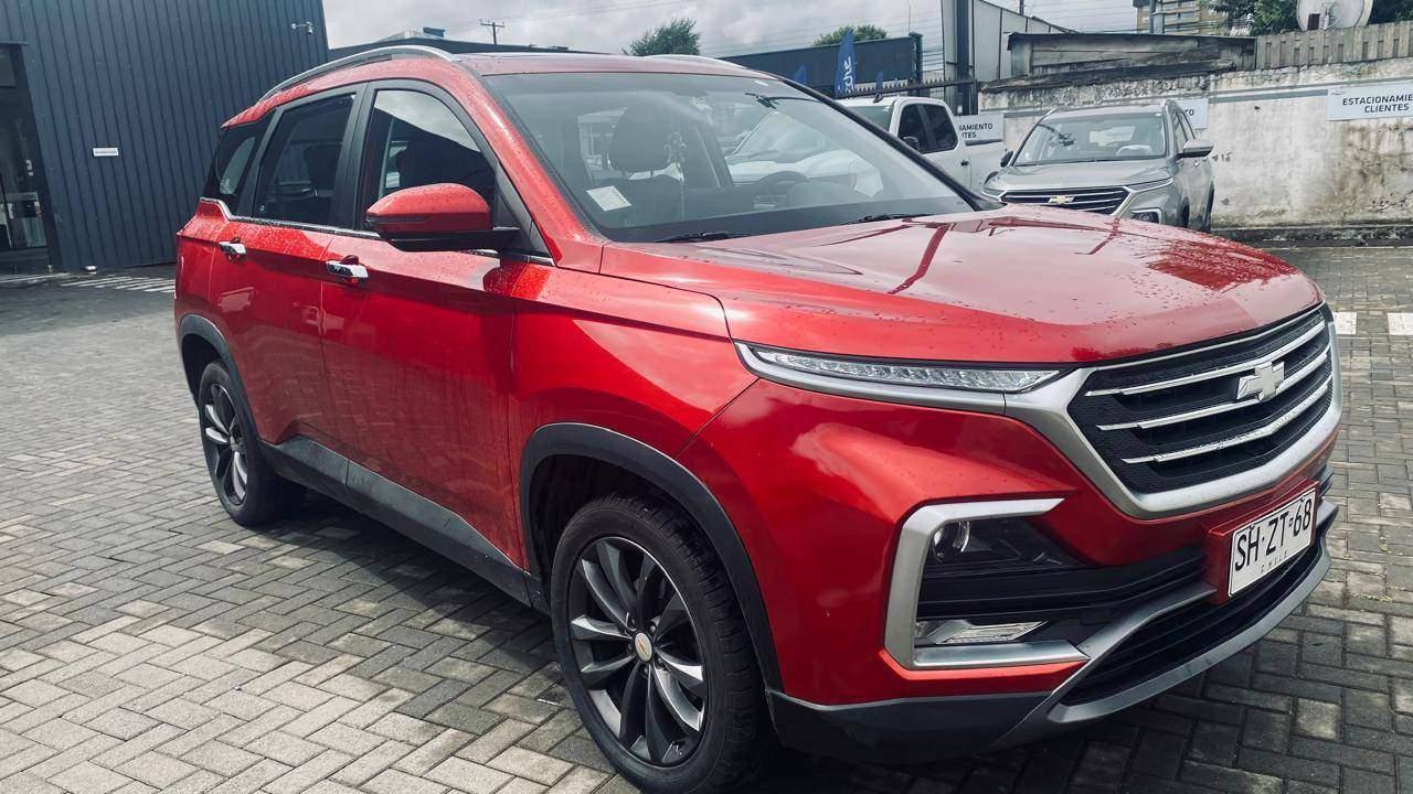 Station Wagon Chevrolet Captiva