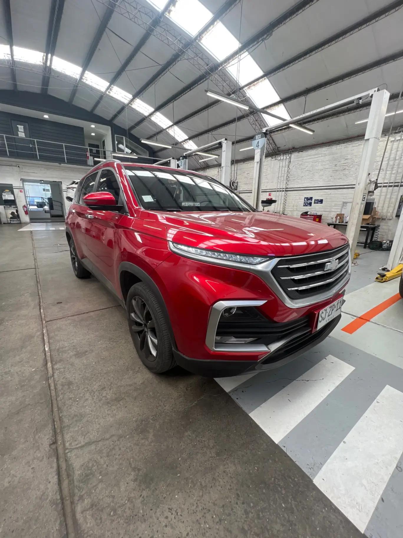 Station Wagon Chevrolet Captiva