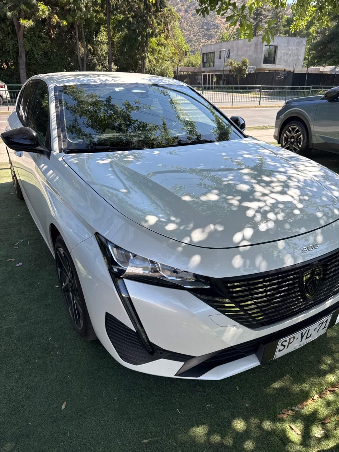 Automovil Peugeot 308