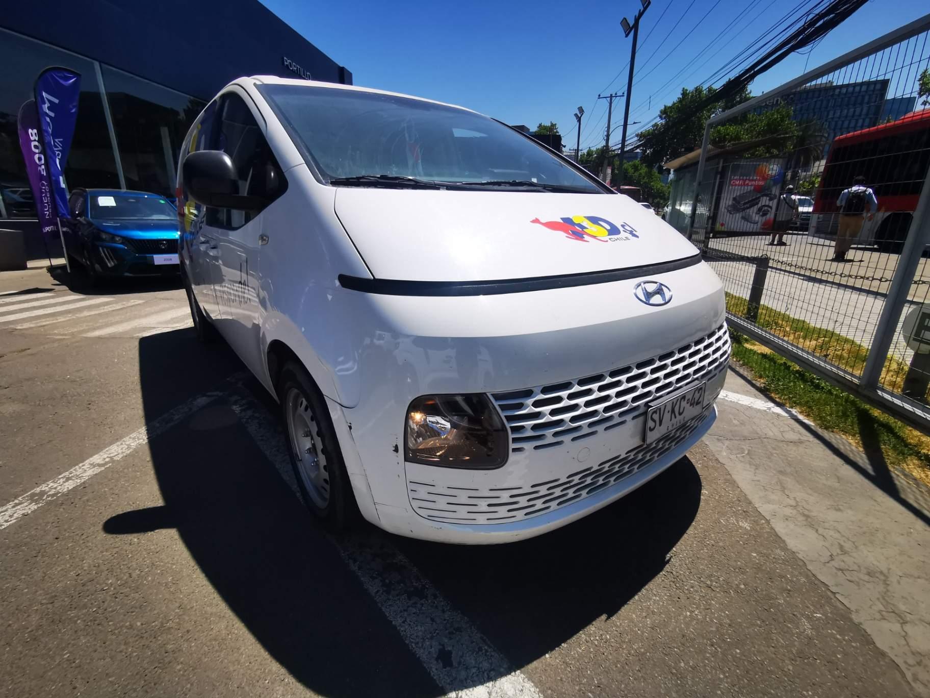 Furgon Hyundai Staria