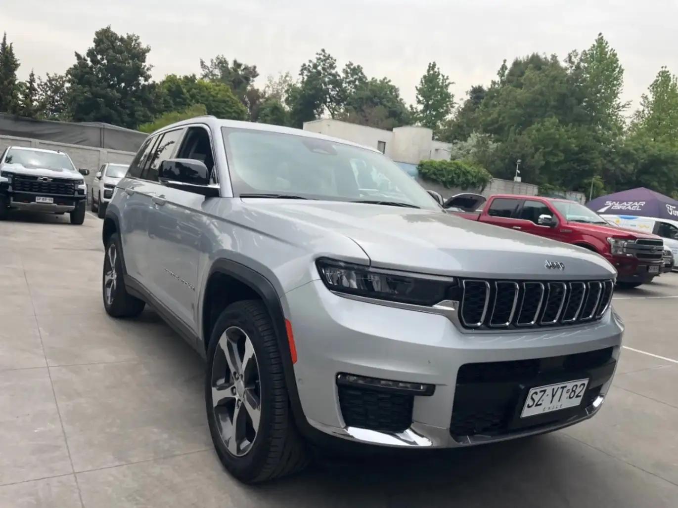 Station Wagon Jeep Grand Cherokee