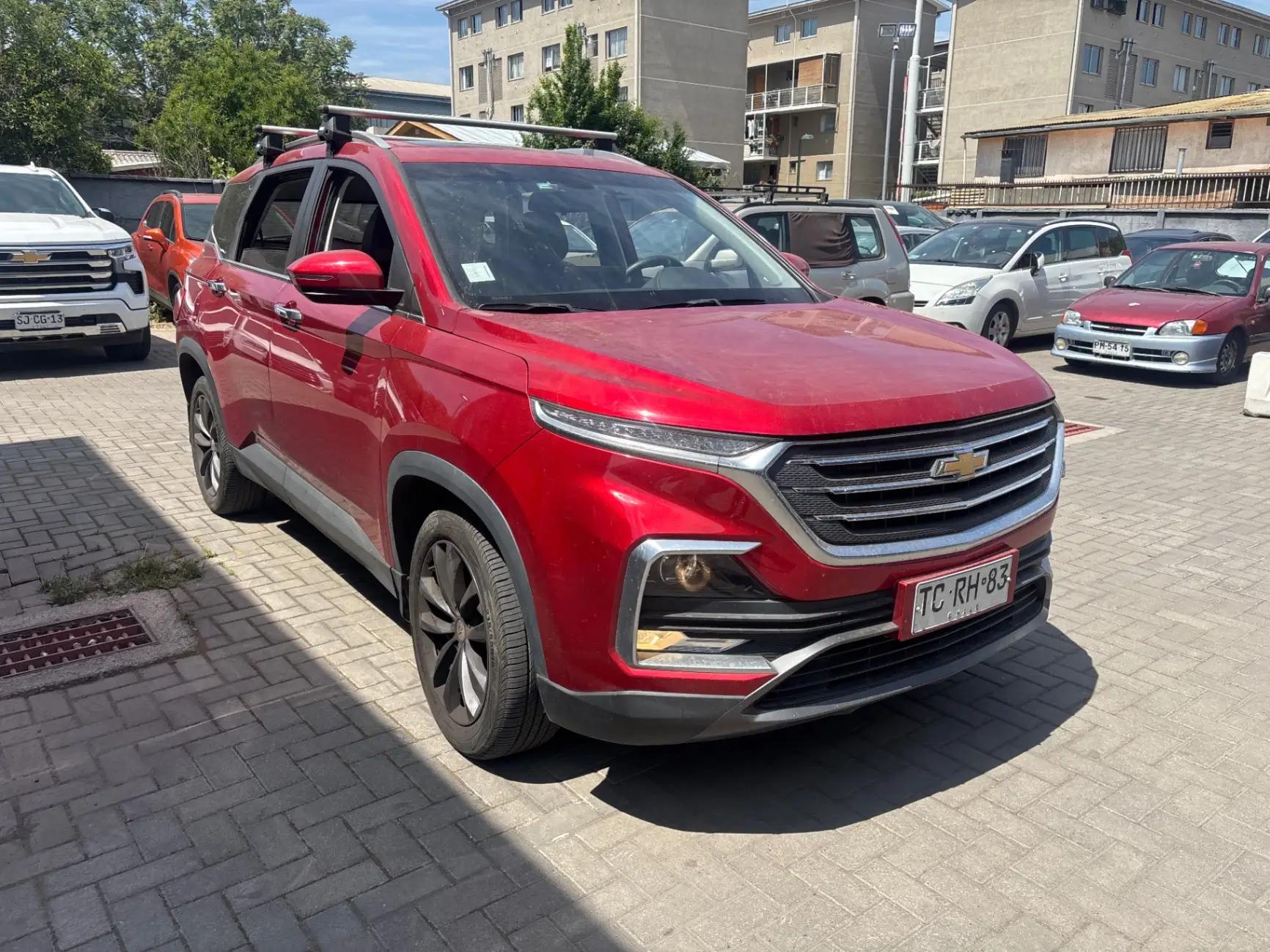 Station Wagon Chevrolet Captiva