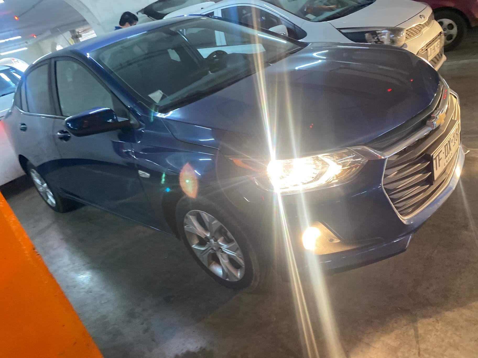 Automovil Chevrolet Onix Sedan