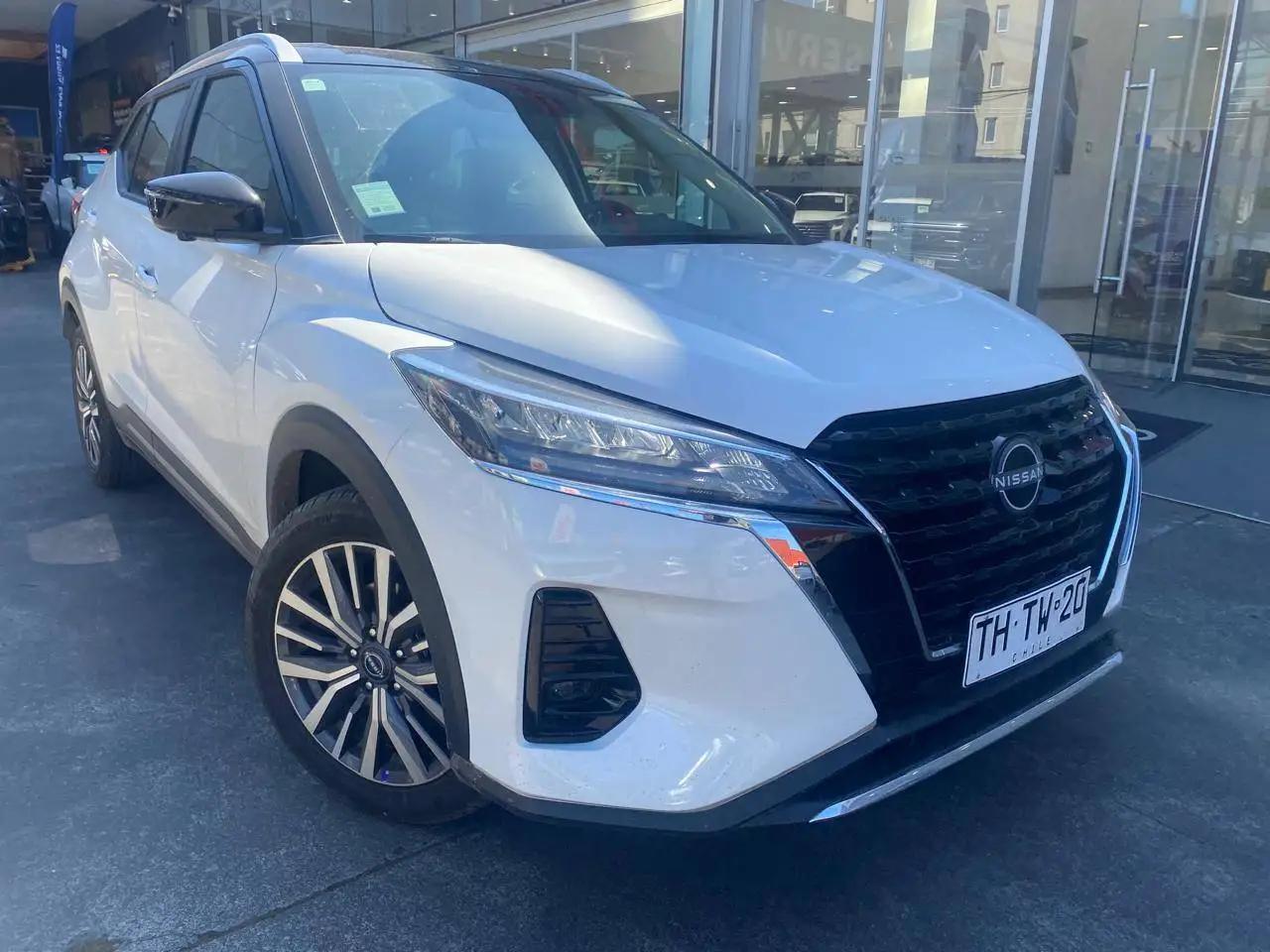 Station Wagon Nissan Nuevo Kicks