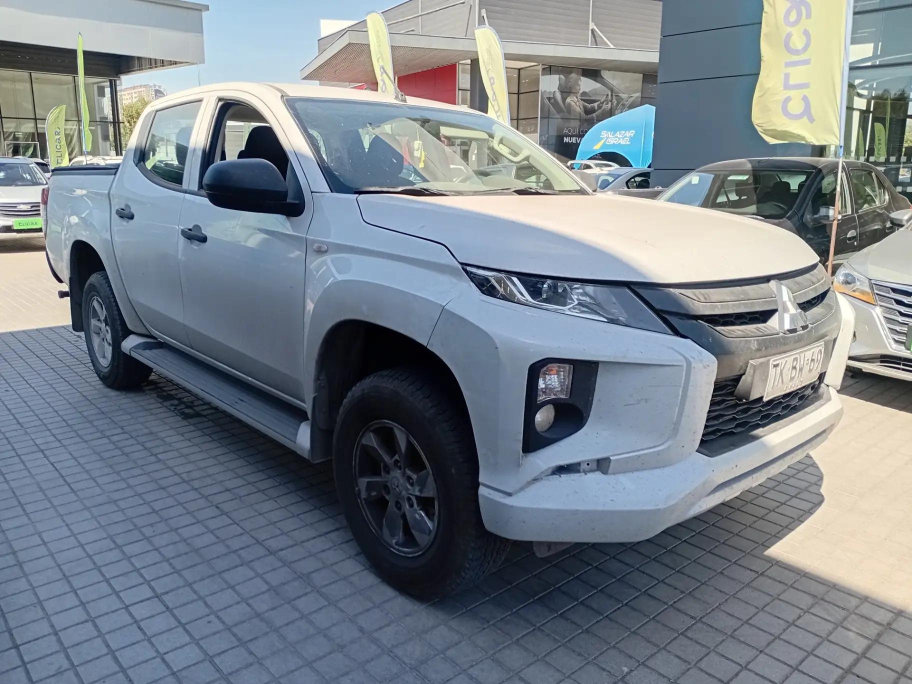 Camioneta Mitsubishi L200
