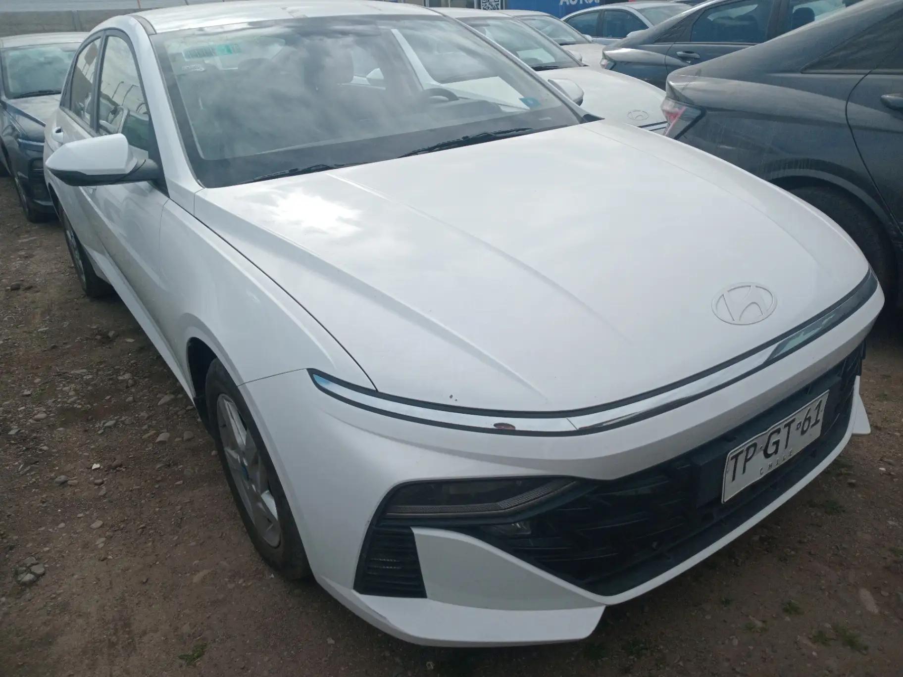 Automovil Hyundai Accent