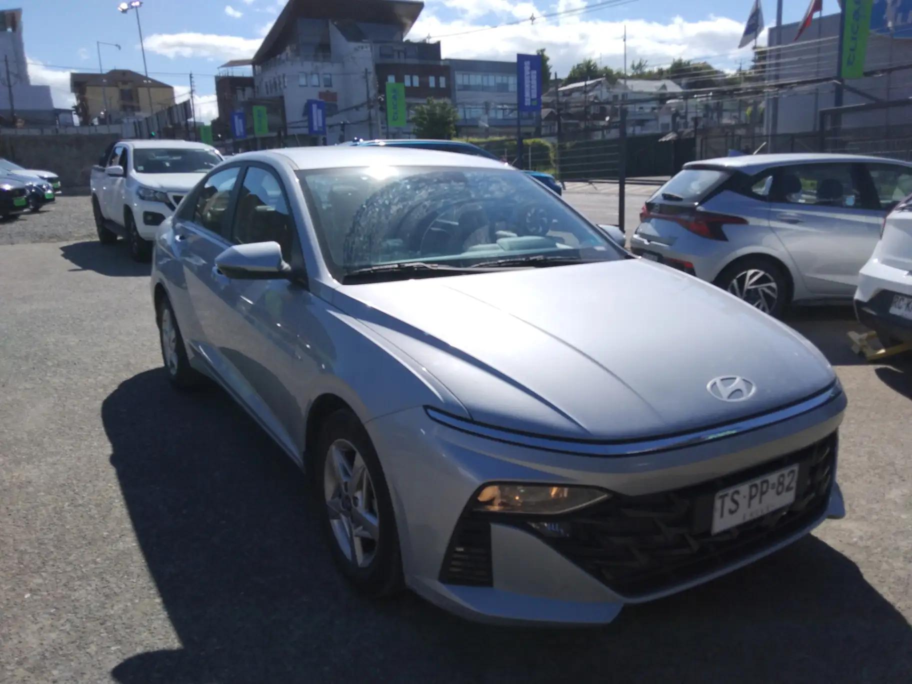 Automovil Hyundai Accent