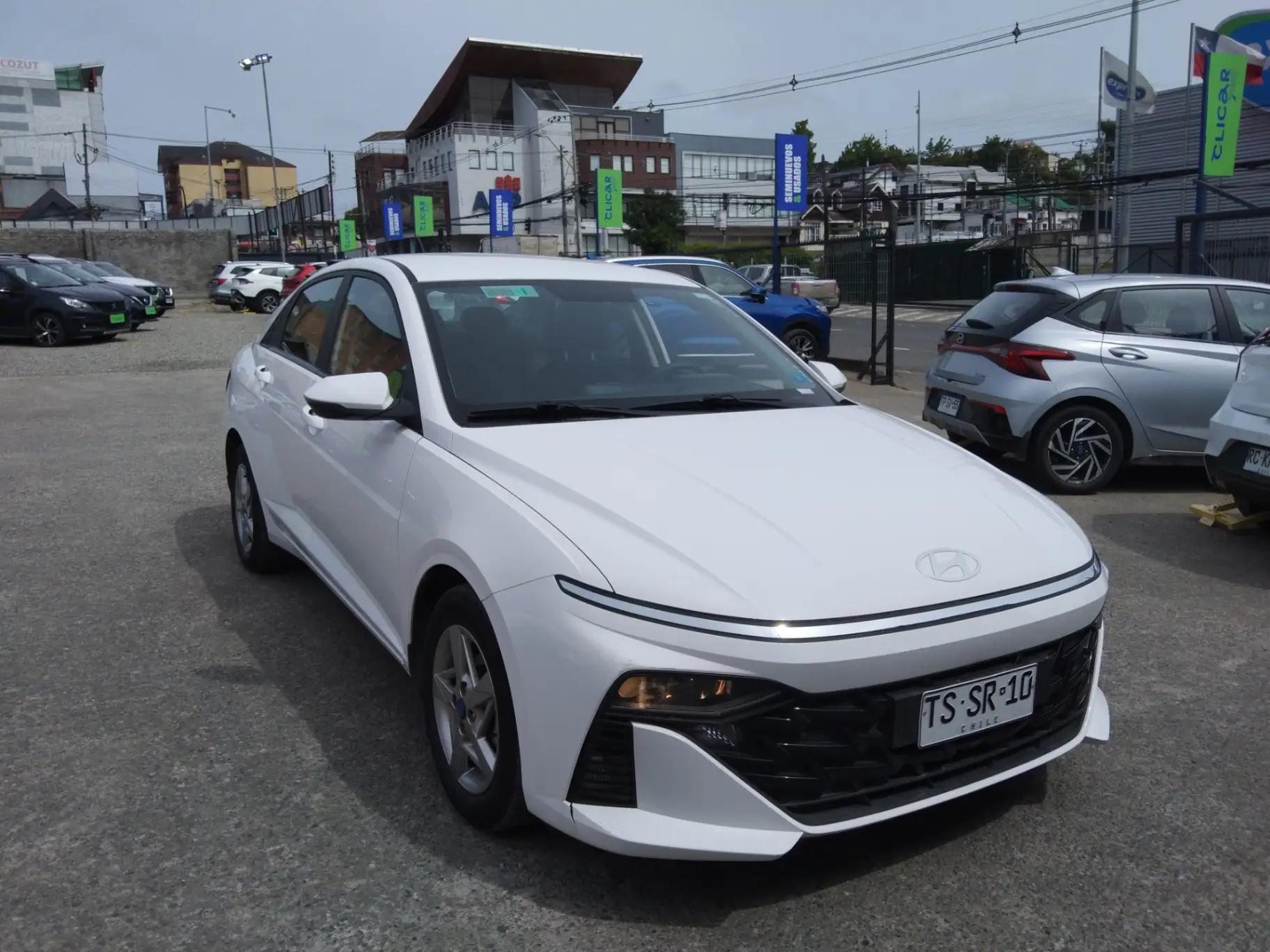 Automovil Hyundai Accent