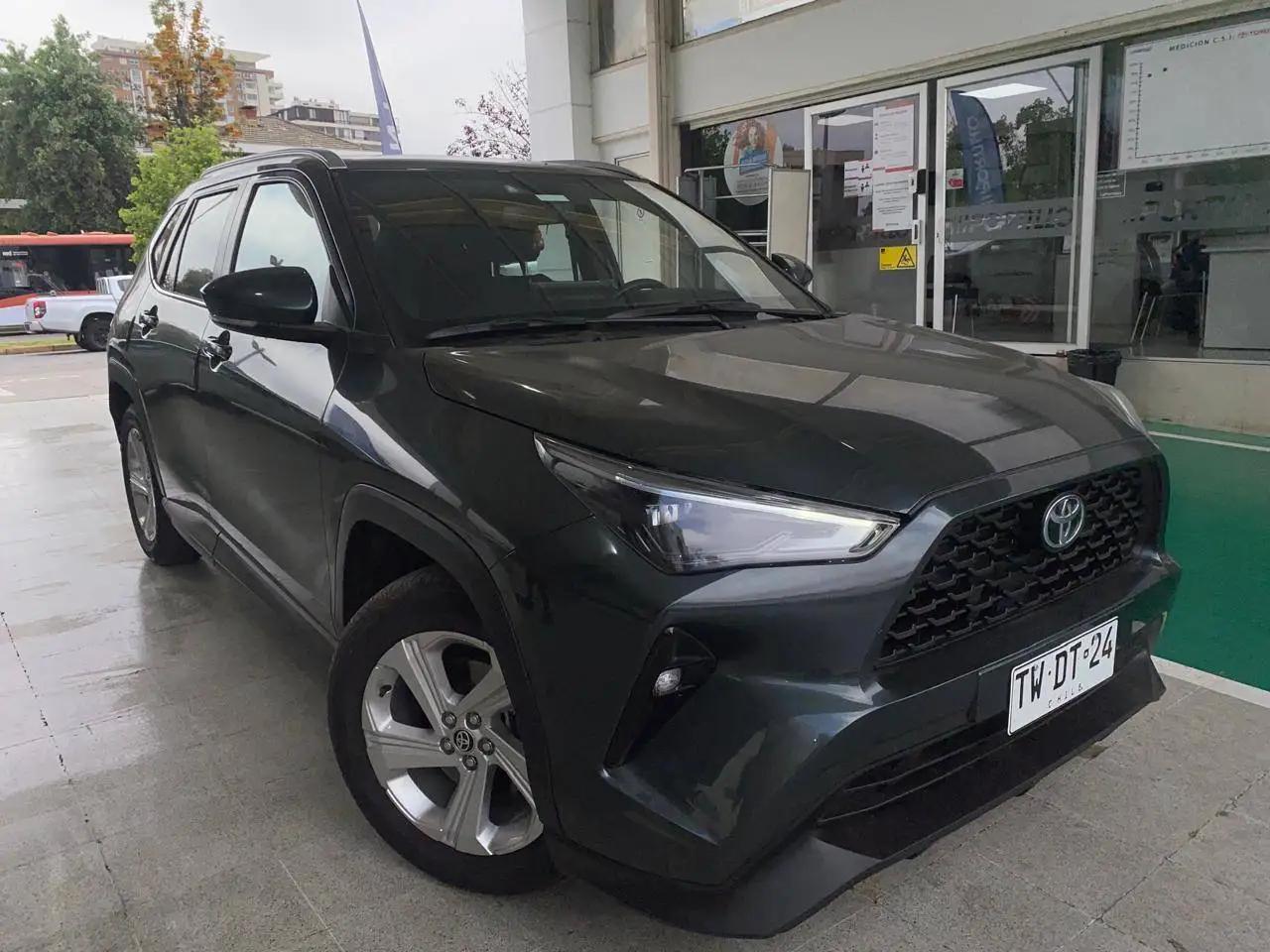 Station Wagon Toyota Yaris