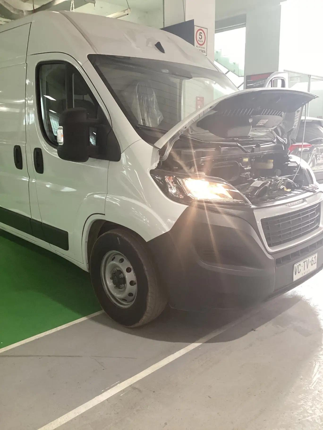 Furgon Peugeot Boxer