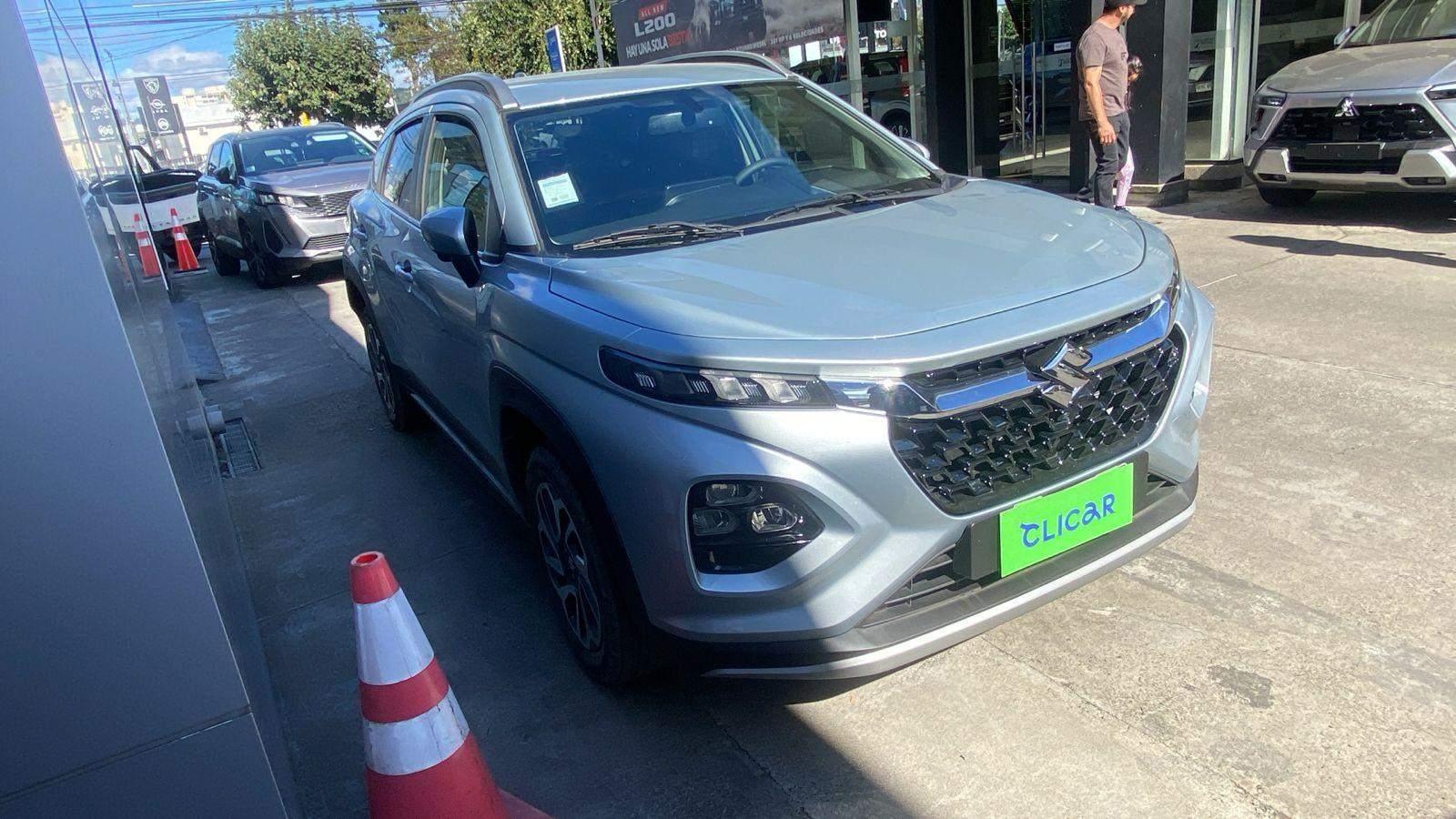 Hatchback Suzuki Fronx