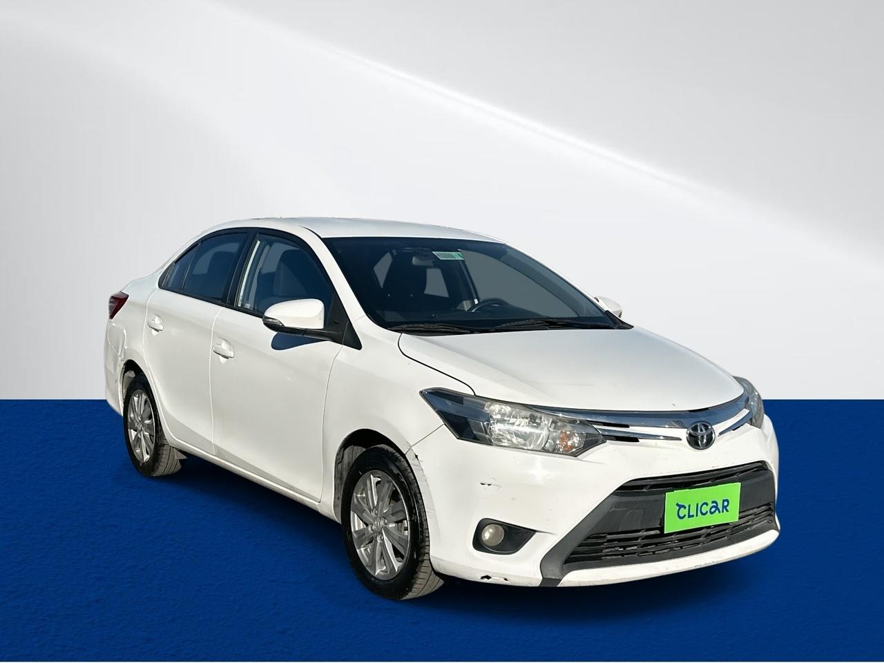 Automovil Toyota Yaris