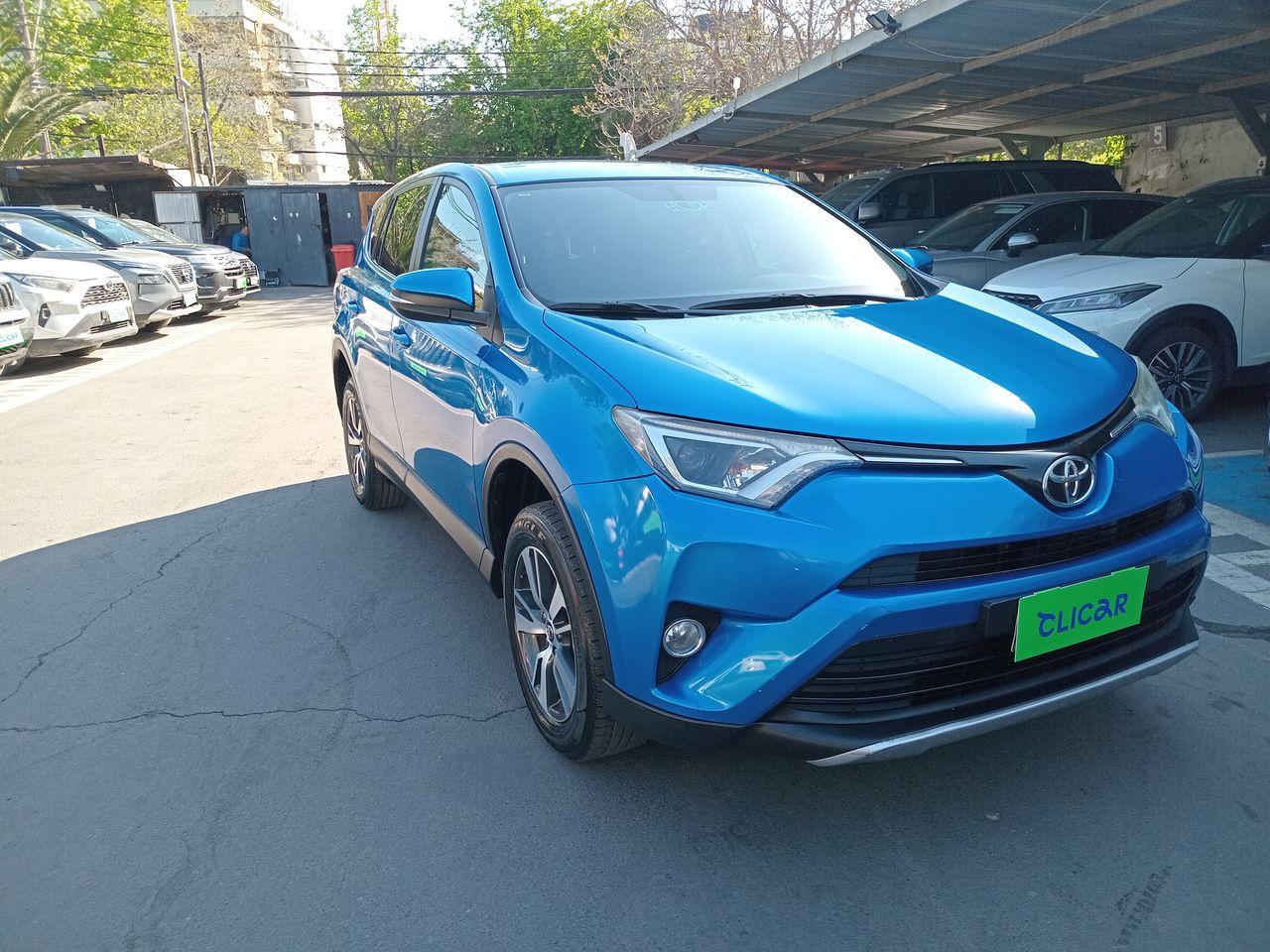 Station Wagon Toyota Rav 4