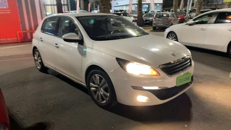Automovil Peugeot 308