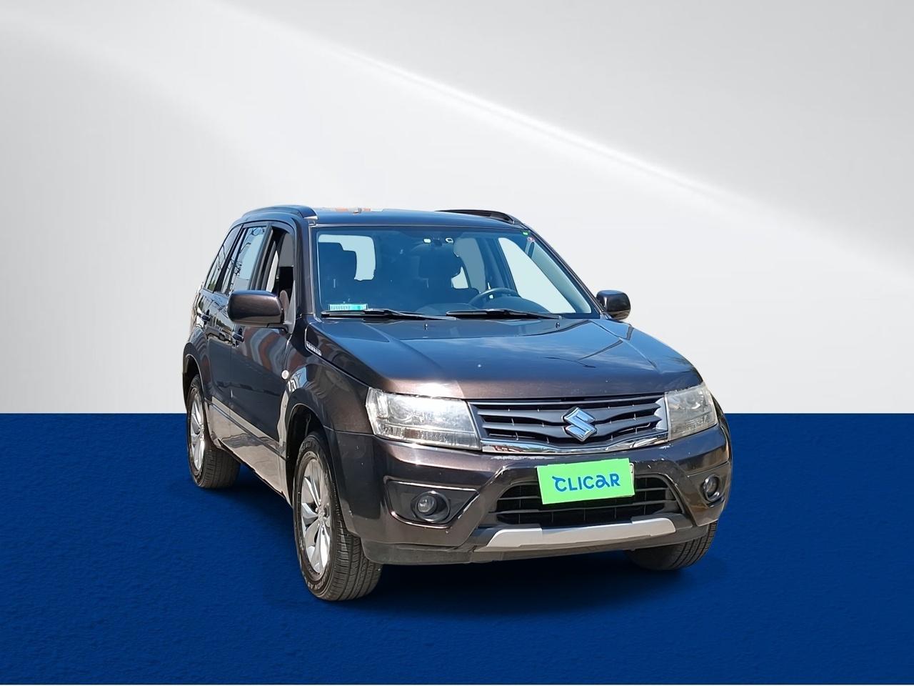 Station Wagon Suzuki Grand Nomade