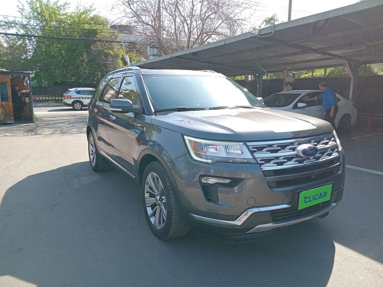 Station Wagon Ford Explorer