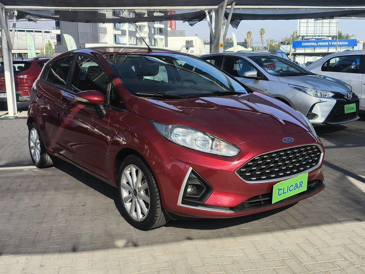 Hatchback Ford Fiesta