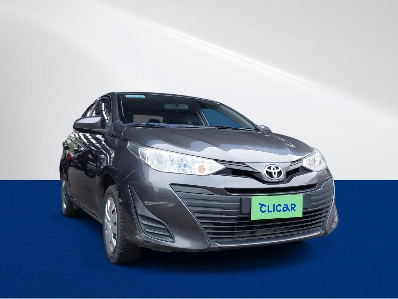 Automovil Toyota Yaris