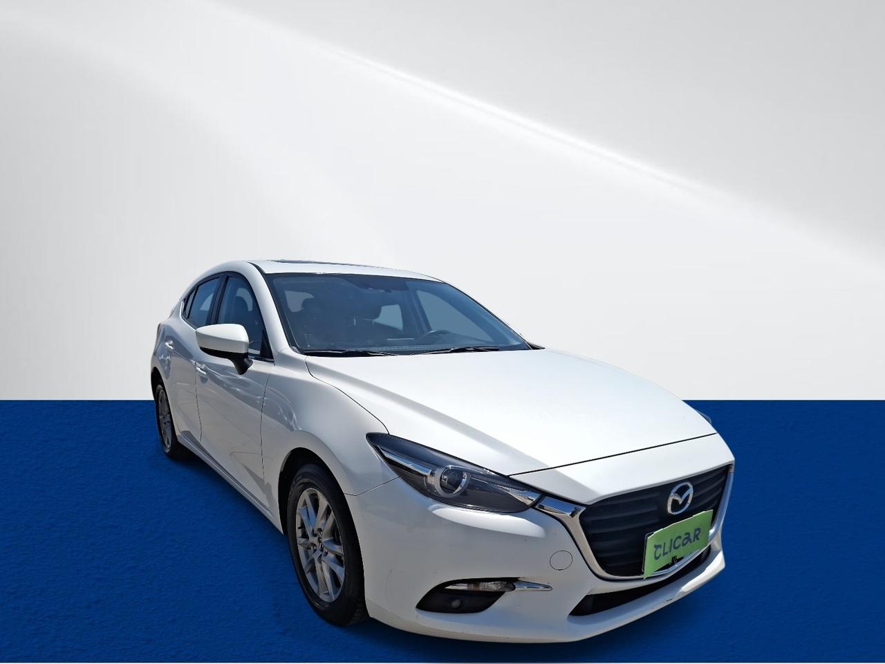 Automovil Mazda 3