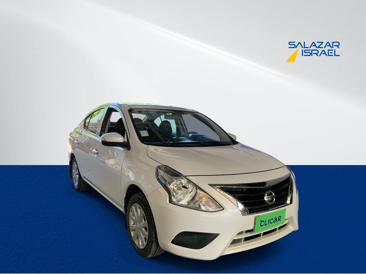 Automovil Nissan Versa