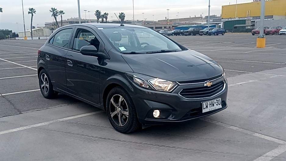 Hatchback Chevrolet Onix