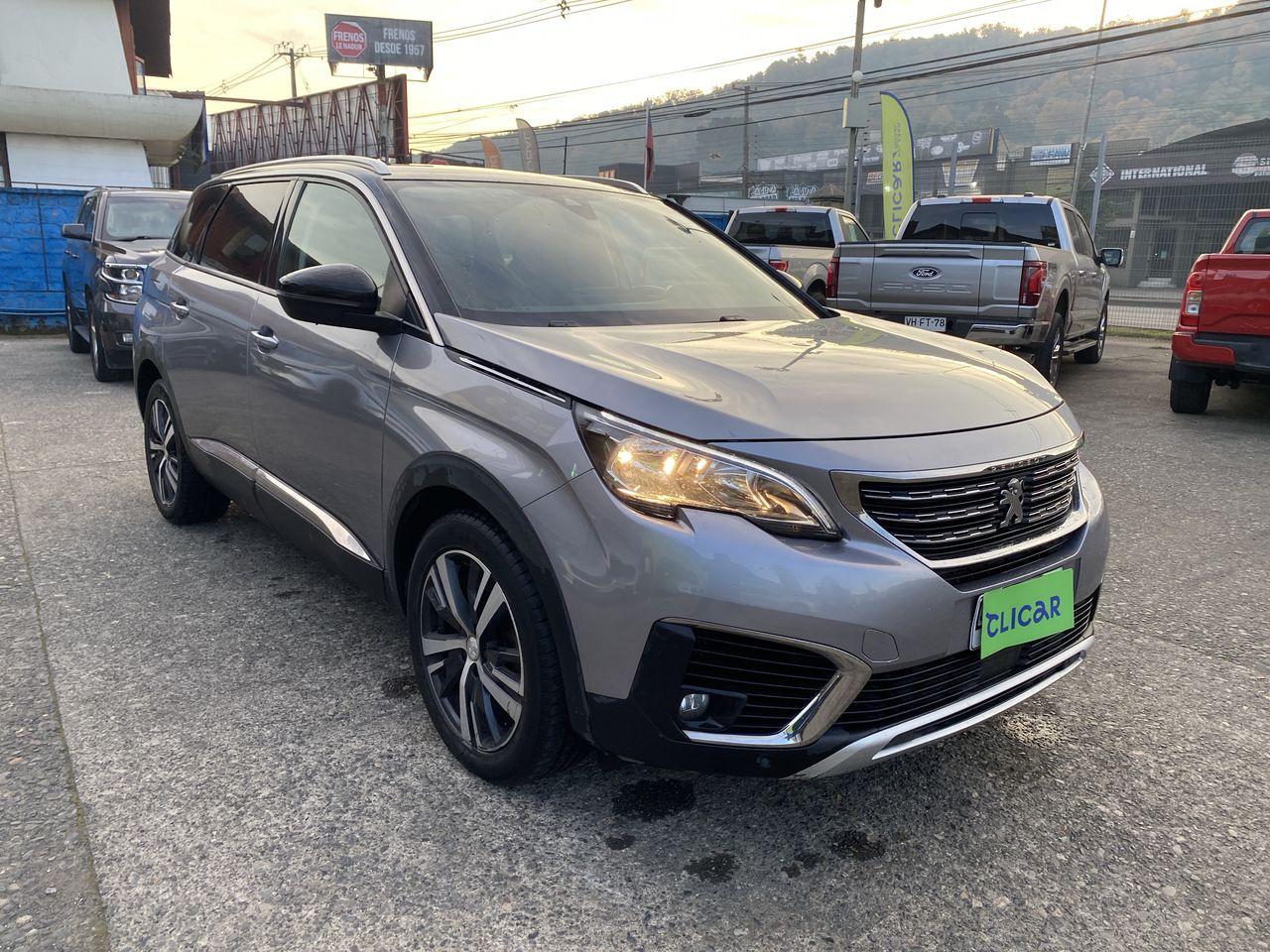 Suv Peugeot 5008